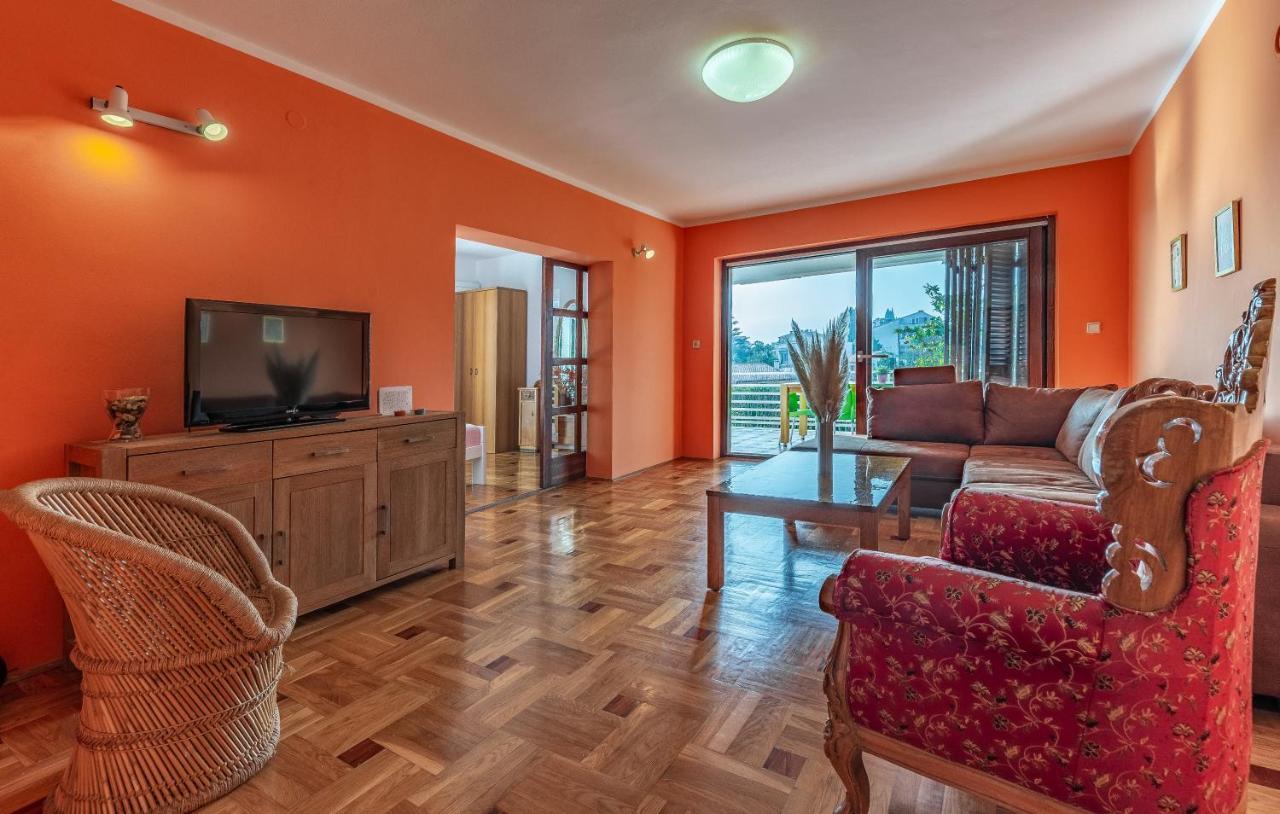 Apartments Pimpinella Premantura Bagian luar foto